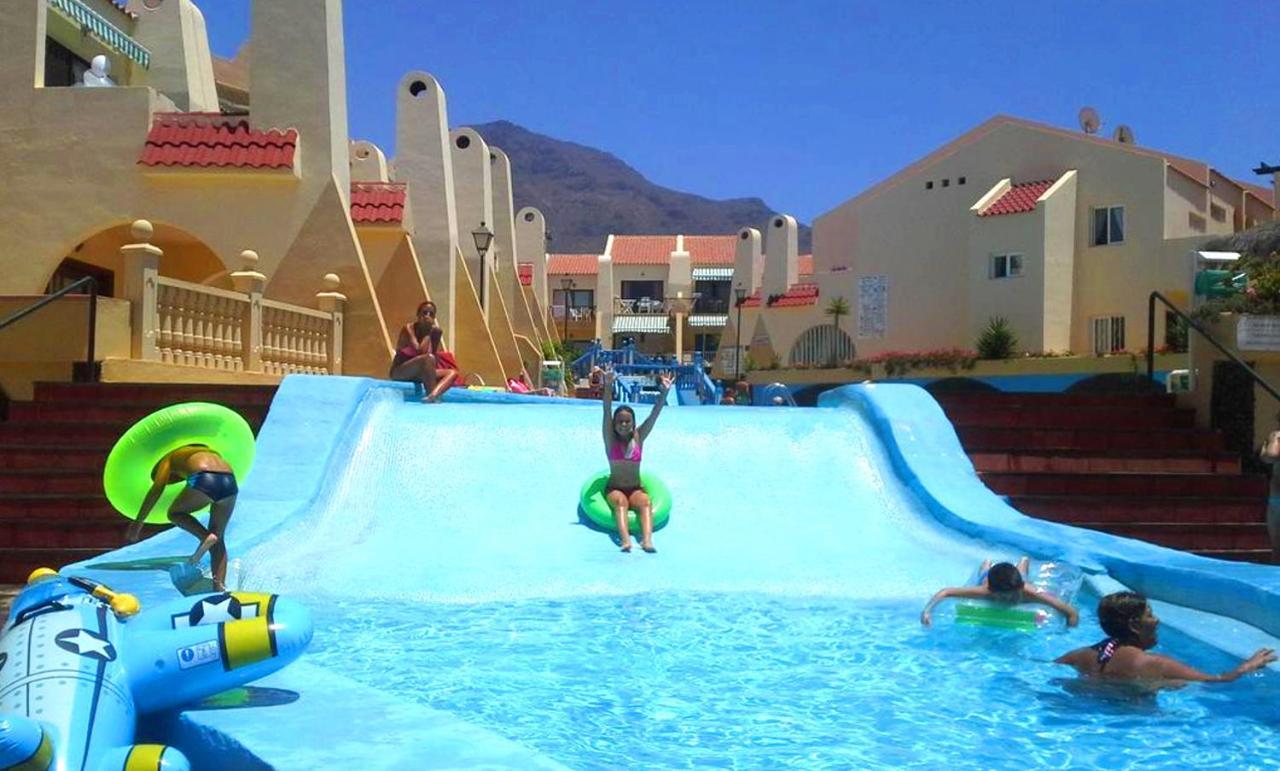 אדחה Comfortable Apartment Next To The Pools מראה חיצוני תמונה