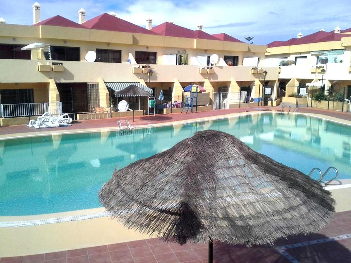 אדחה Comfortable Apartment Next To The Pools מראה חיצוני תמונה