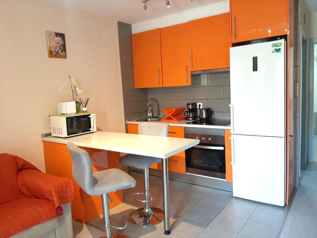 אדחה Comfortable Apartment Next To The Pools מראה חיצוני תמונה
