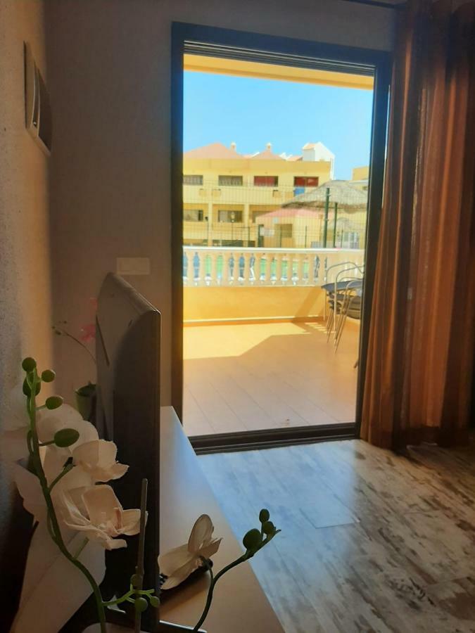אדחה Comfortable Apartment Next To The Pools מראה חיצוני תמונה